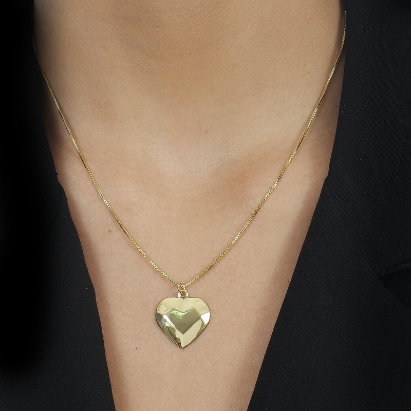 Colar Dourado de Coração Traços Retos Davyma