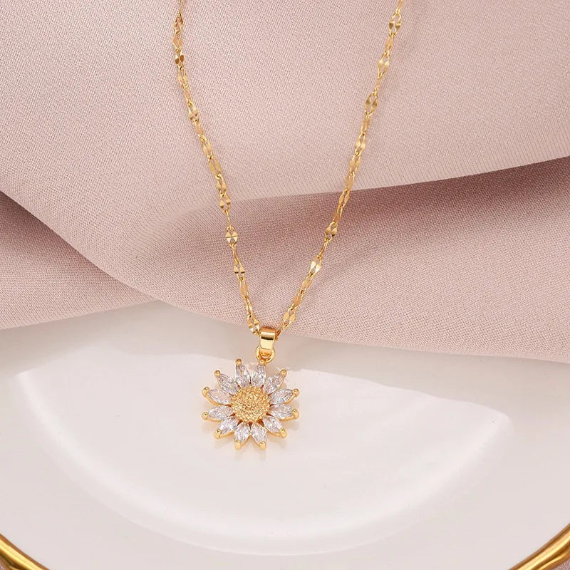 Colar de girassol aço inoxidável 18k banhado a ouro.