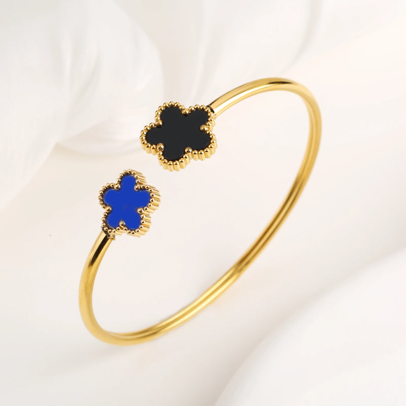 Pulseira Aberta De Flor De Cinco Folhas De Aço Inoxidável Banhada A Ouro