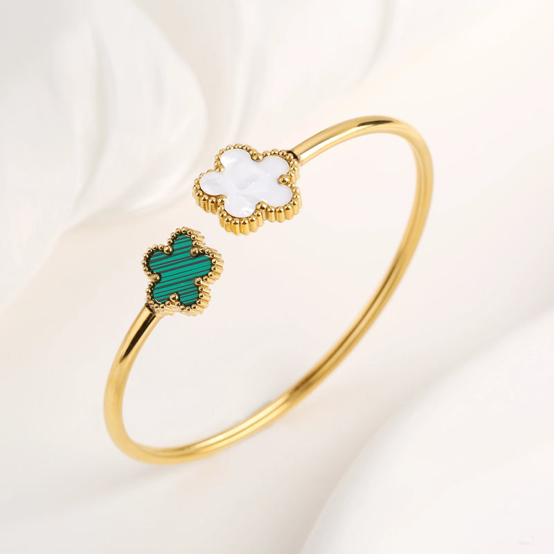 Pulseira Aberta De Flor De Cinco Folhas De Aço Inoxidável Banhada A Ouro