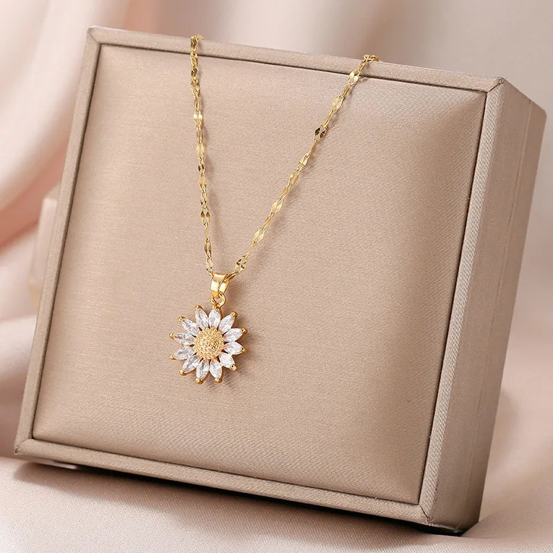 Colar de girassol aço inoxidável 18k banhado a ouro.