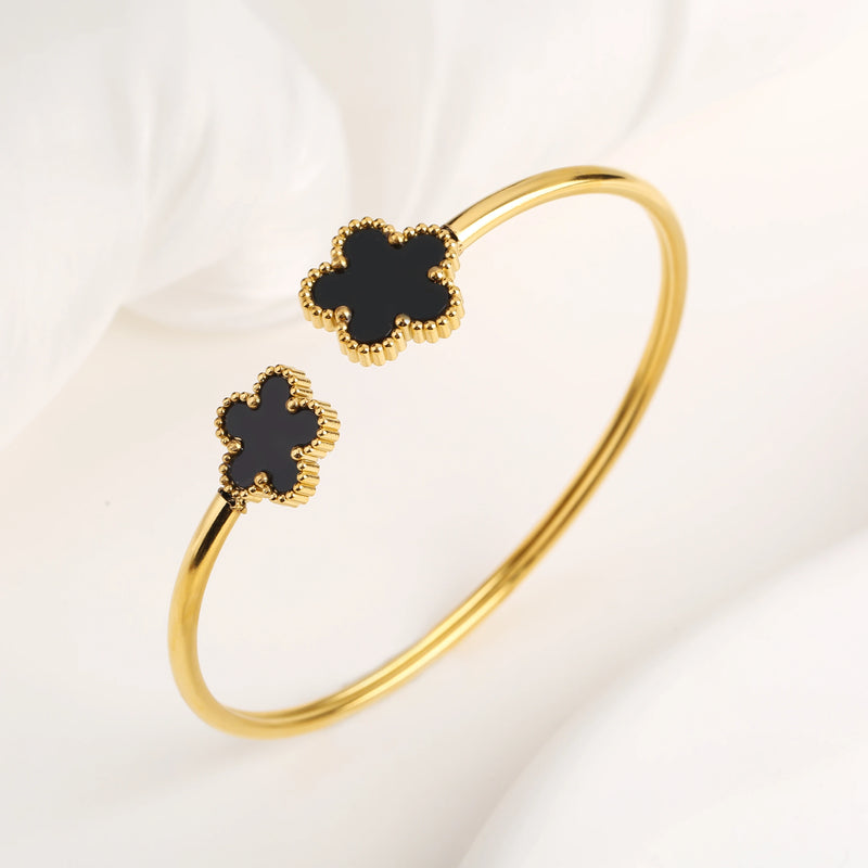 Pulseira Aberta De Flor De Cinco Folhas De Aço Inoxidável Banhada A Ouro