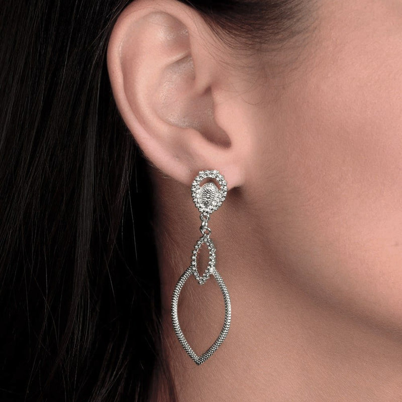 Brinco Prateado Luxo Gota de Gala Davyma