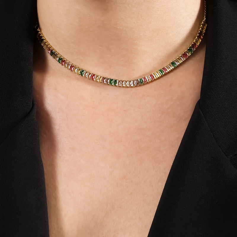 Colar Dourado Chocker de Pedras Coloridas Davyma