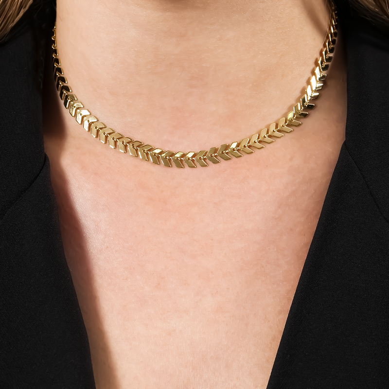Colar Dourado Chocker de Seta Davyma